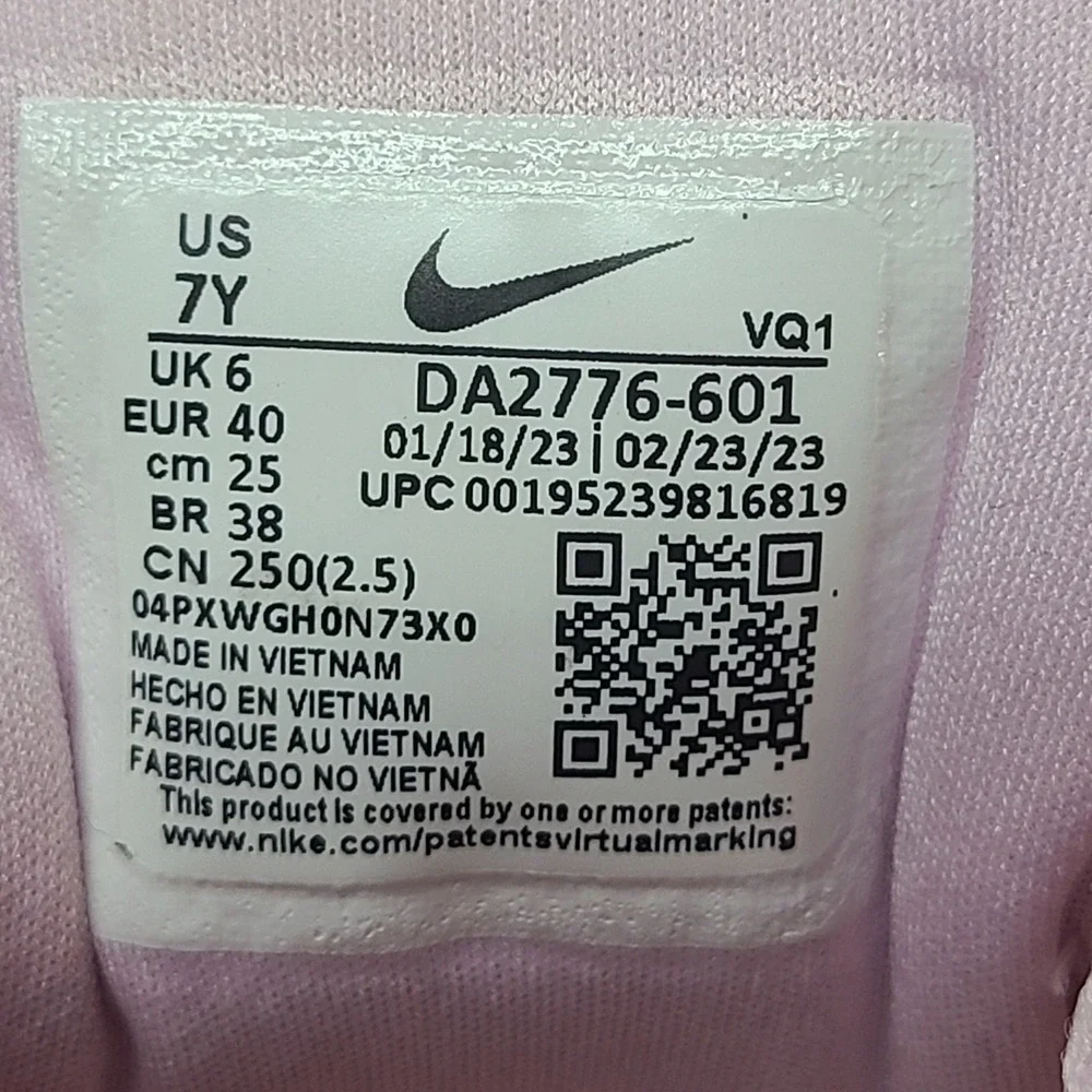 Nike Star Runner 3 Kids Size 7Y Pink Excellent DA2776-601 Mesh Athletic Sneaker